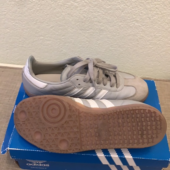 Adidas Light Gray Samba shoes Size 38 1/2, 7 - Picture 3 of 4